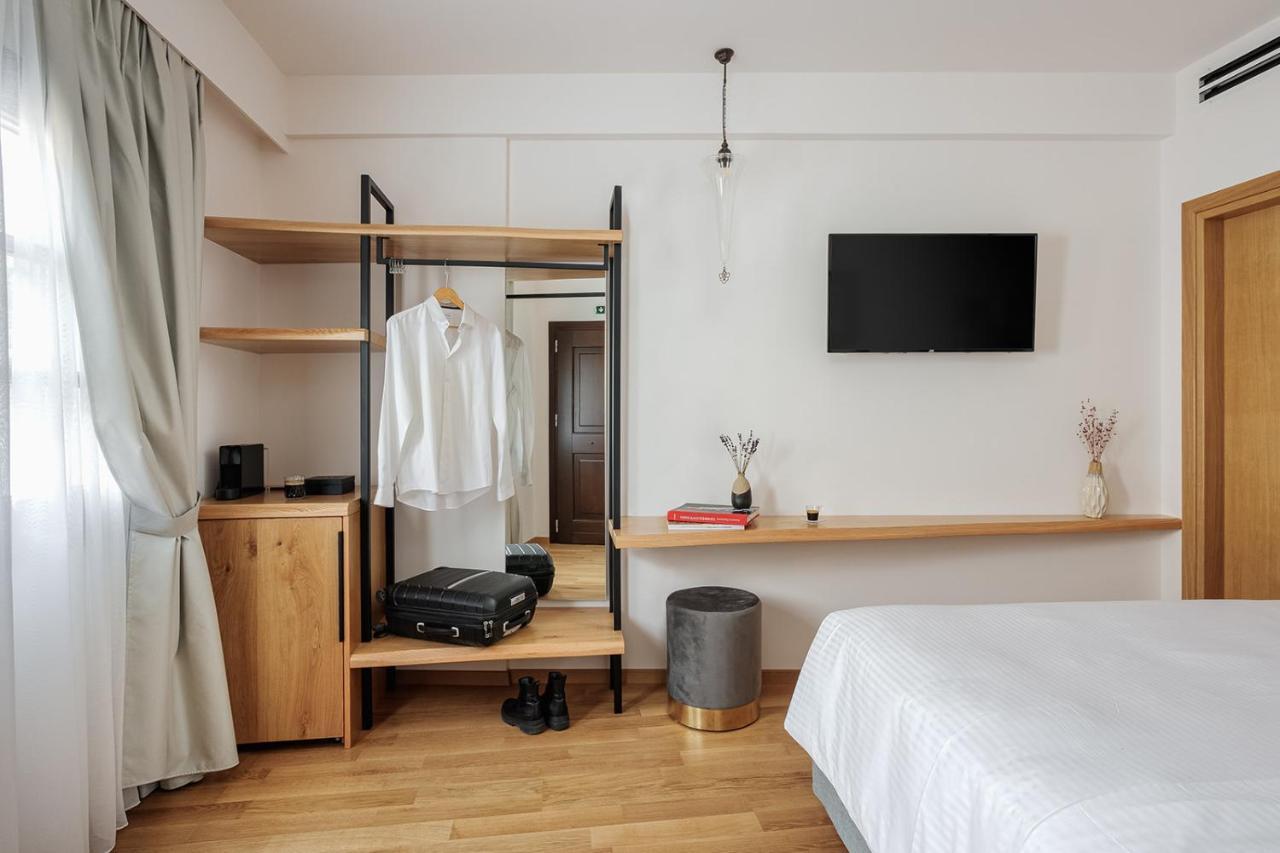 Petrou Suites Ioannina Exterior photo